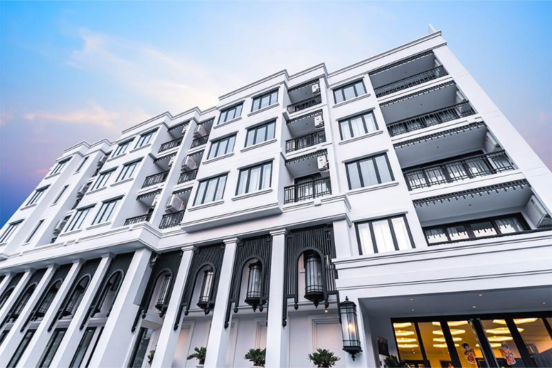 Glory Boutique Suites image