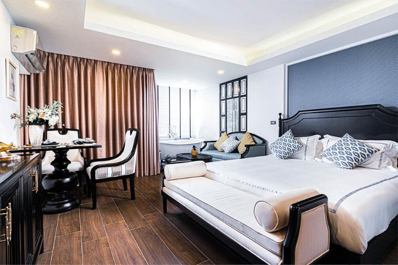 Glory Boutique Suites image