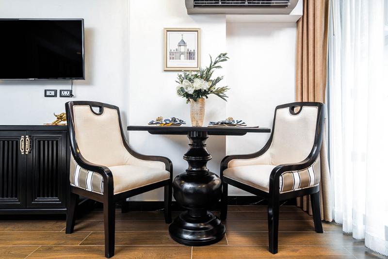 Glory Boutique Suites image