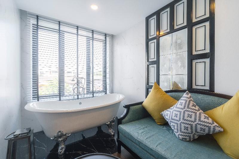 Glory Boutique Suites image