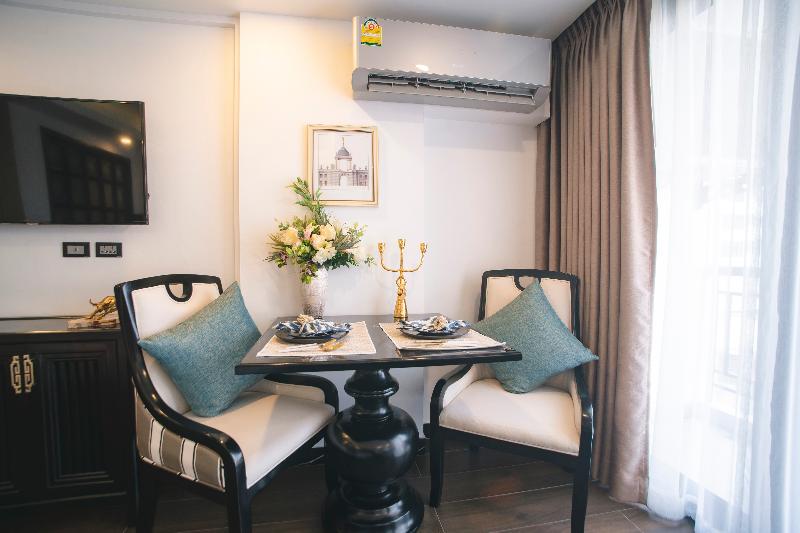 Glory Boutique Suites image