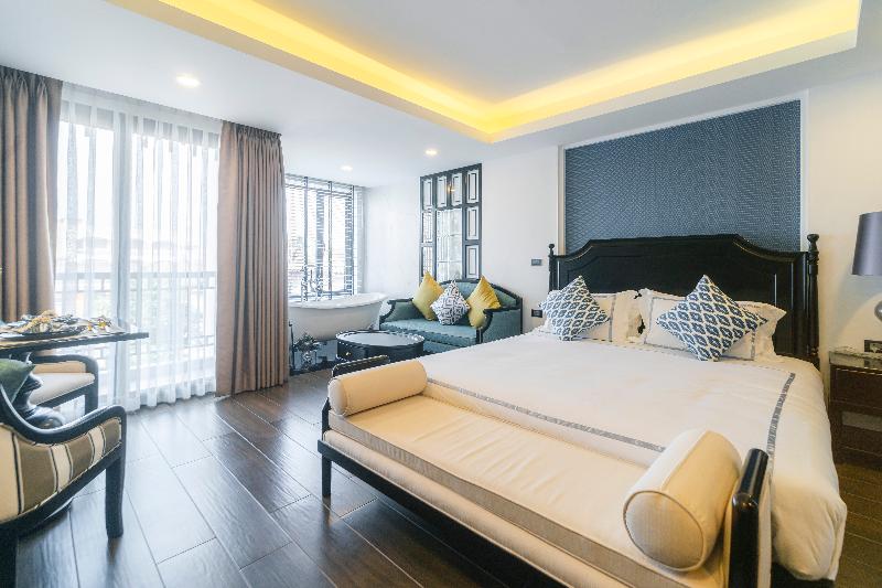 Glory Boutique Suites image