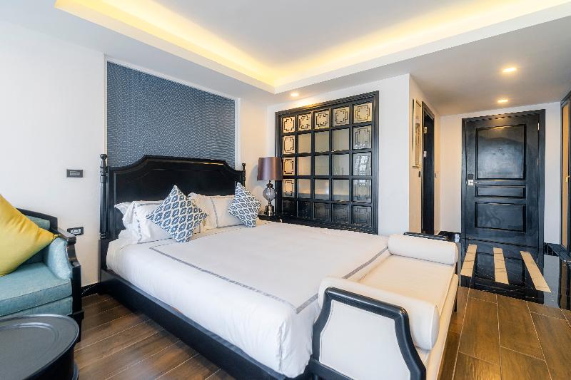 Glory Boutique Suites image