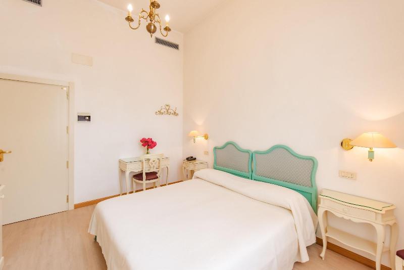 Hotel Belvedere image