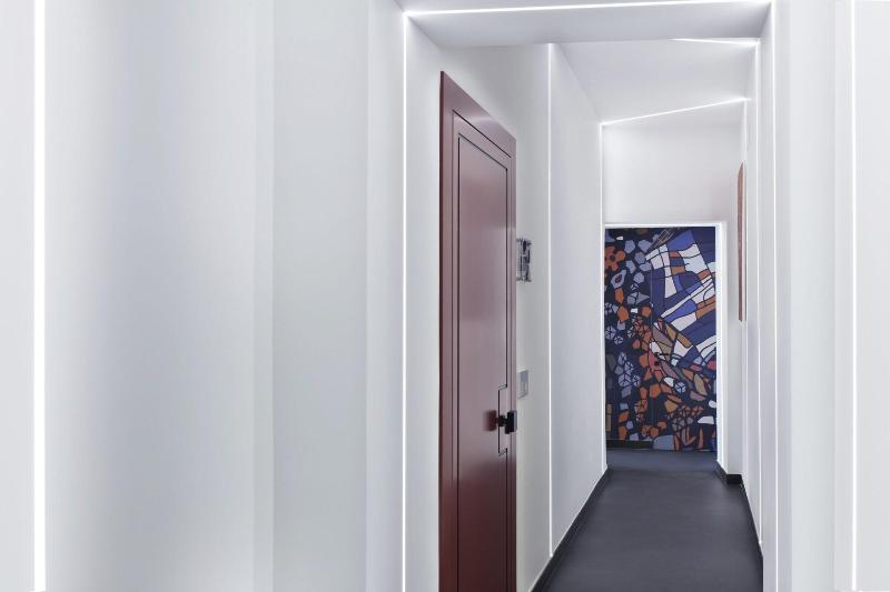 Demart Suites image