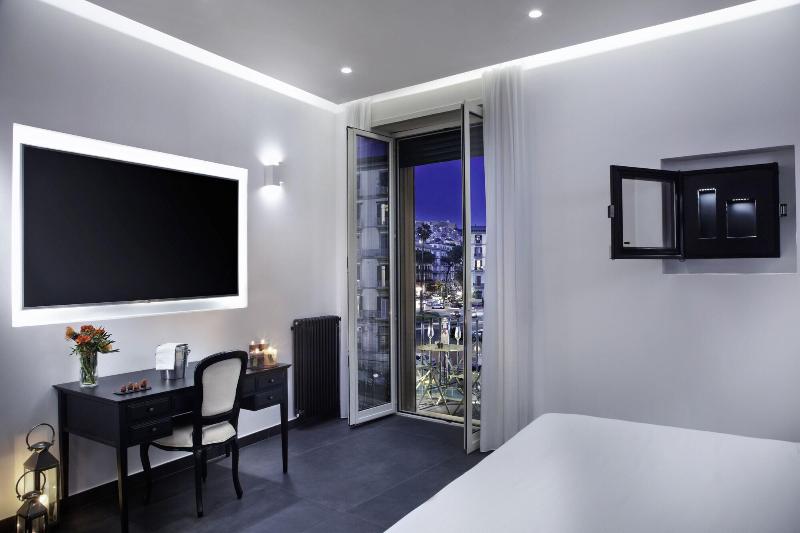 Demart Suites image