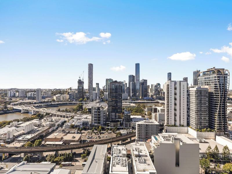 Brisbane One Apartments By Cllix image