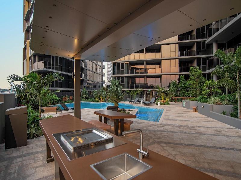 Brisbane One Apartments By Cllix image