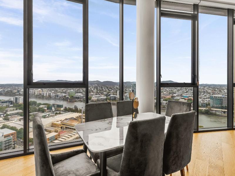 Brisbane One Apartments By Cllix image