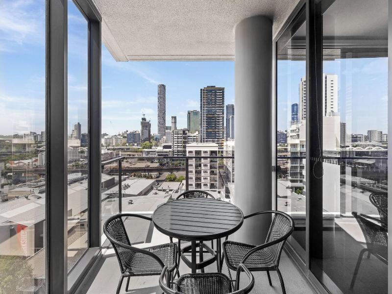 Brisbane One Apartments By Cllix image