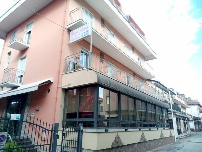 Hotel Alga image