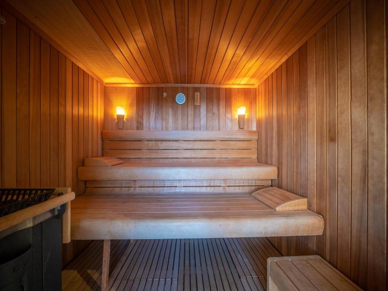 Woodhouse Mountain Lodge image