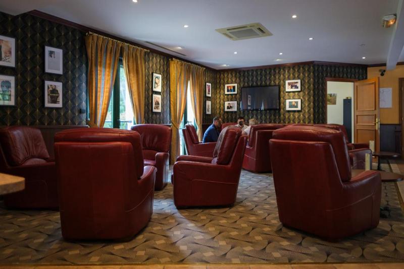 Logis Hotel Le Tulipier image