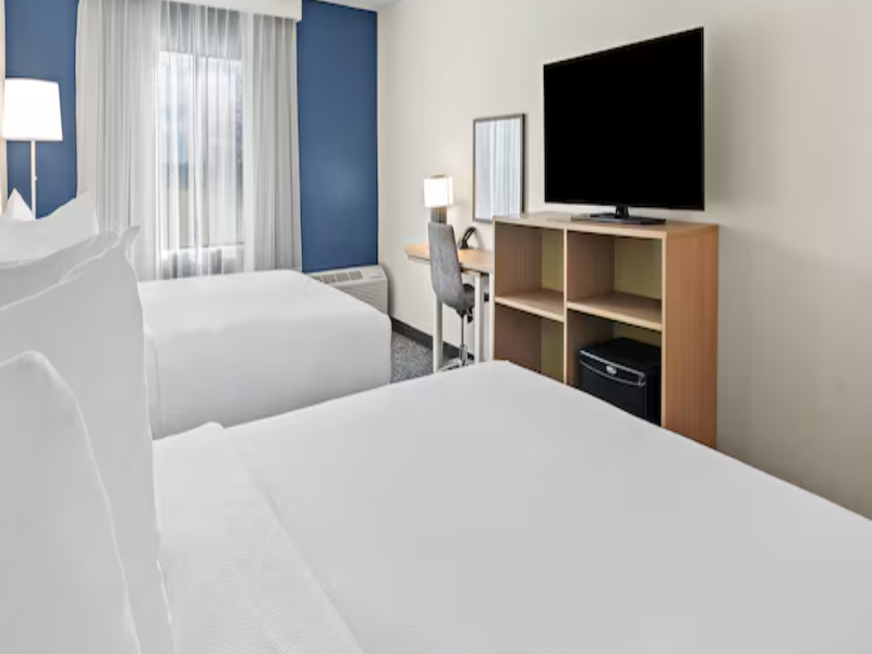 Spark by Hilton Bettendorf Quad Cities image