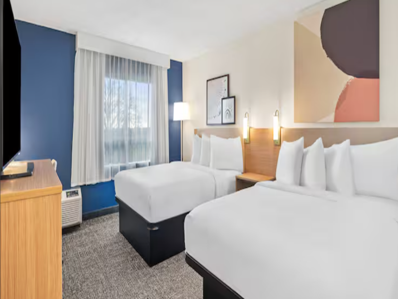 Spark by Hilton Bettendorf Quad Cities image