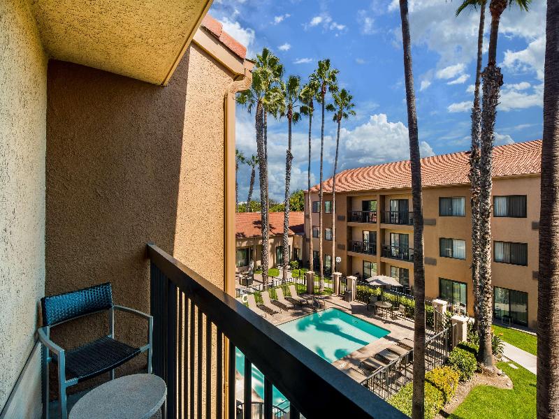 Sonesta Select Huntington Beach Fountain Valley image