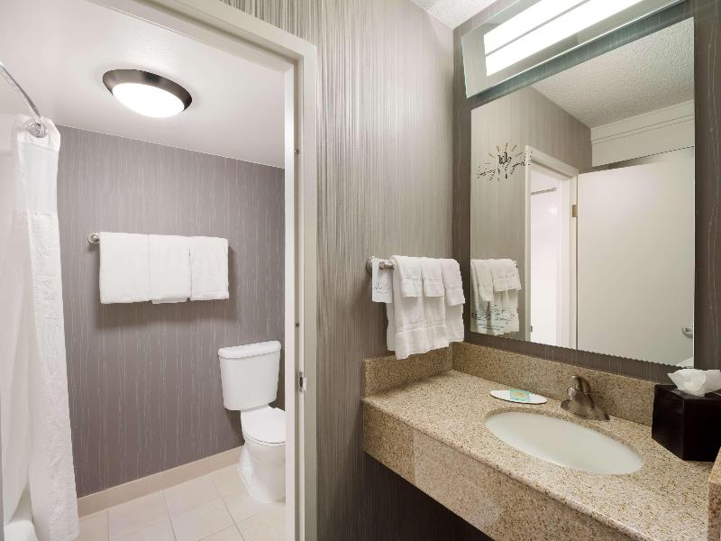 Sonesta Select Huntington Beach Fountain Valley image
