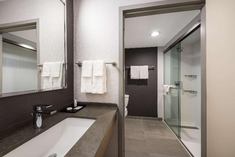Sonesta Select San Jose Airport image
