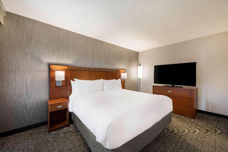 Sonesta Select San Jose Airport image