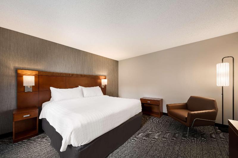 Sonesta Select San Jose Airport image
