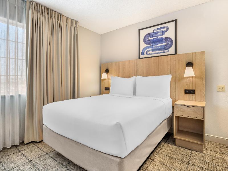 Sonesta Simply Suites Las Vegas image