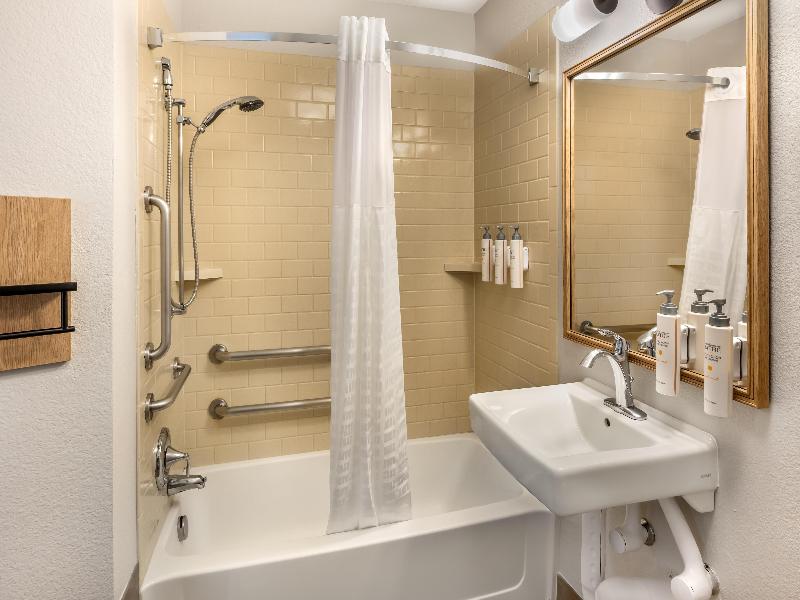 Sonesta Simply Suites Las Vegas image
