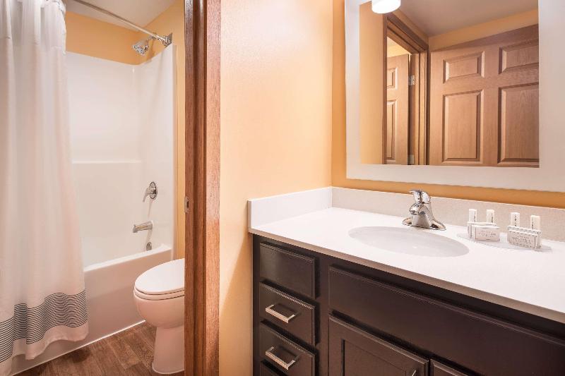 Sonesta Simply Suites Seattle Renton image