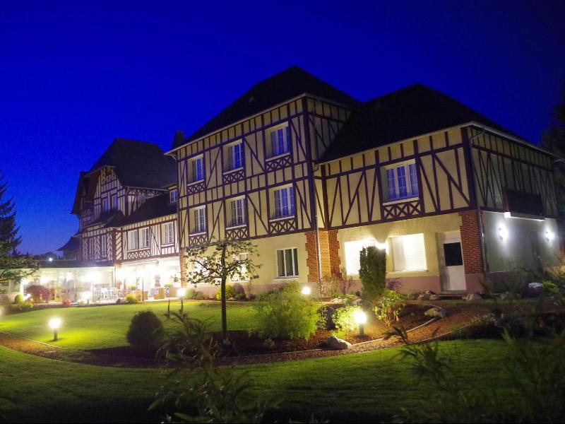 Logis Hotel La Villa Des Houx image