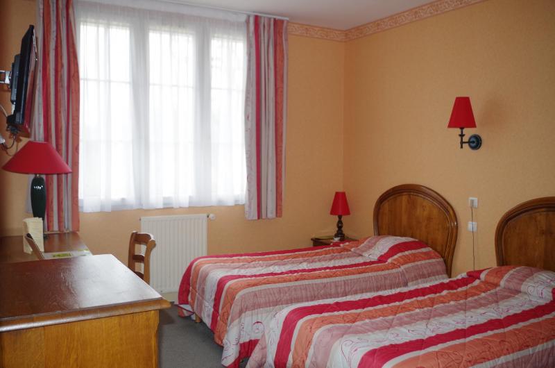 Logis Hotel La Villa Des Houx image