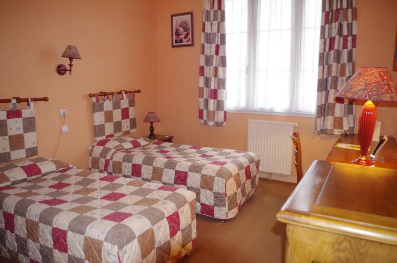 Logis Hotel La Villa Des Houx image