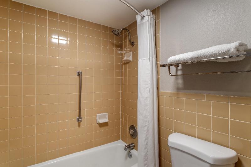Surestay Studio By Best Western Victoria image