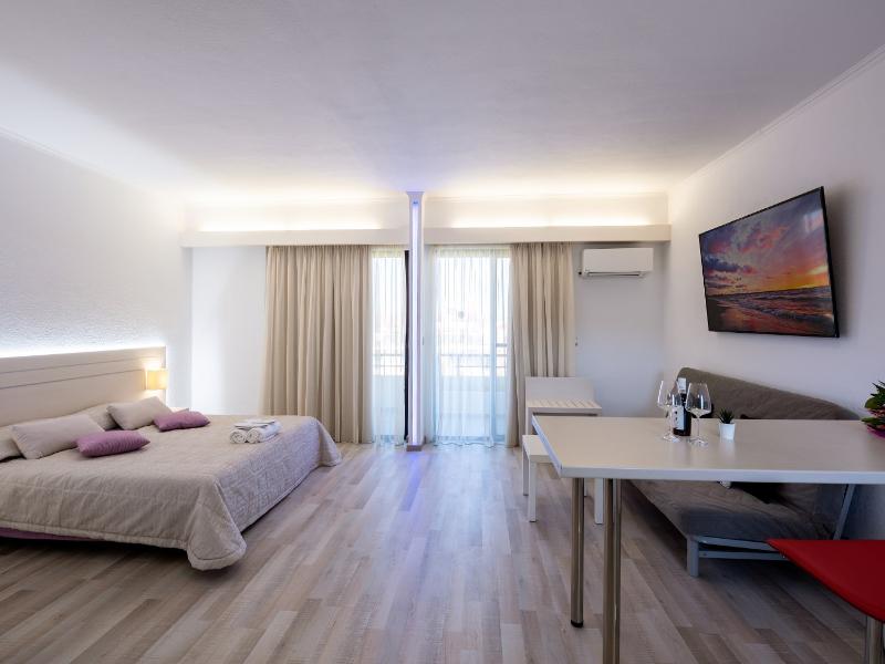 Terinikos Hotel image