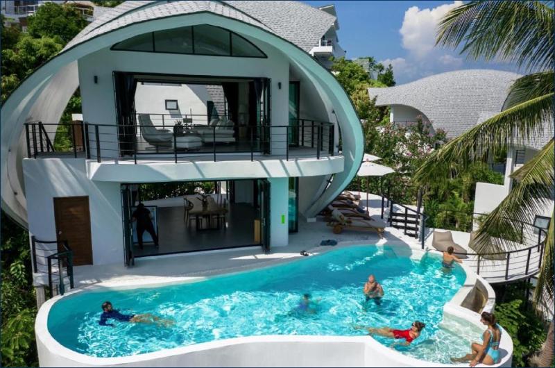 Villa The Spot image