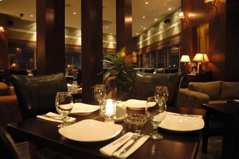 Food & Beverage