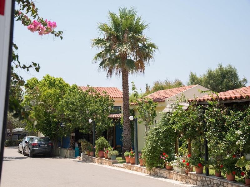 Fournia Village