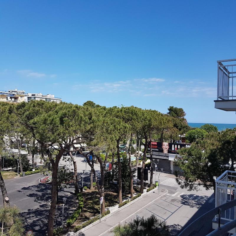 Hotel Ceccarini 9 image