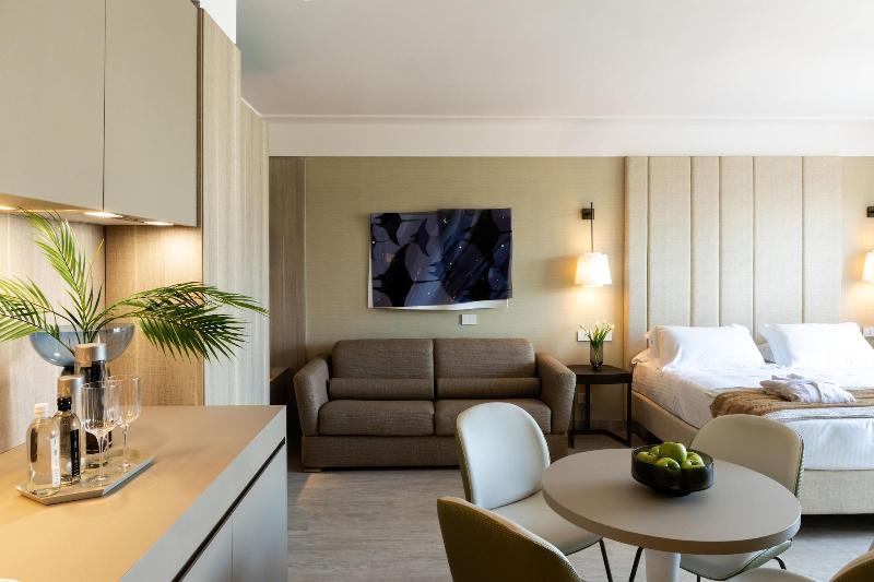 Hotel Ceccarini 9 image