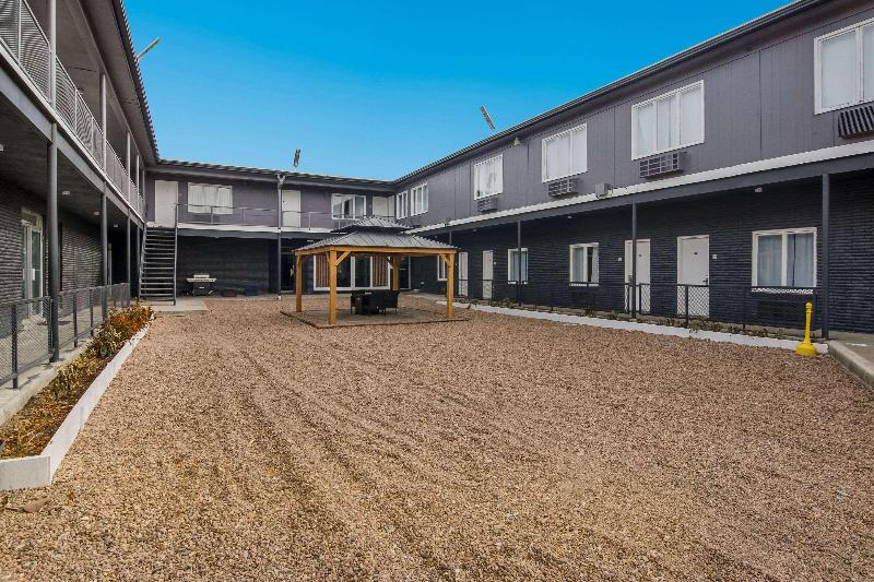 Rodeway Inn & Suites image