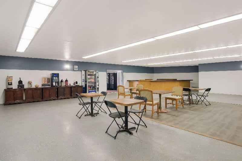 Rodeway Inn & Suites image