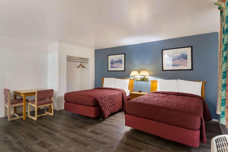 Rodeway Inn & Suites image
