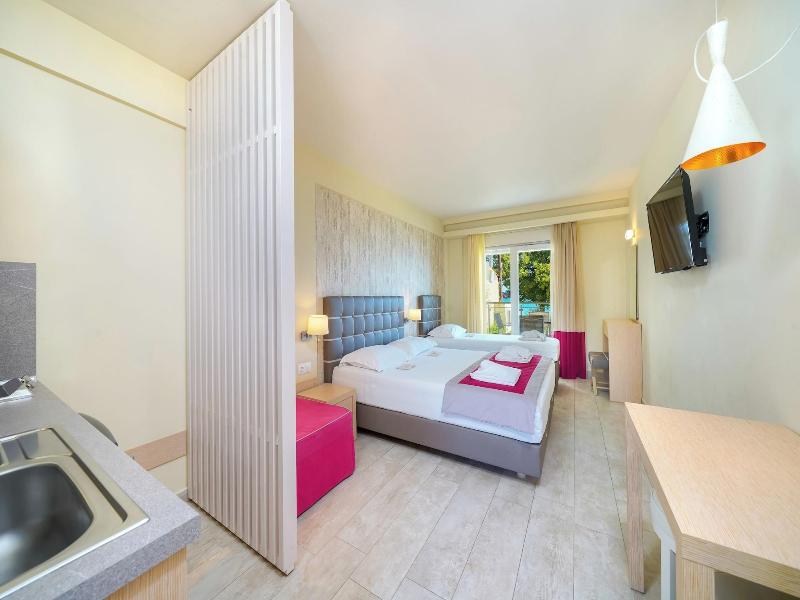 Iliorama Luxury Apartments image