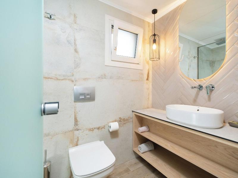 Iliorama Luxury Apartments image