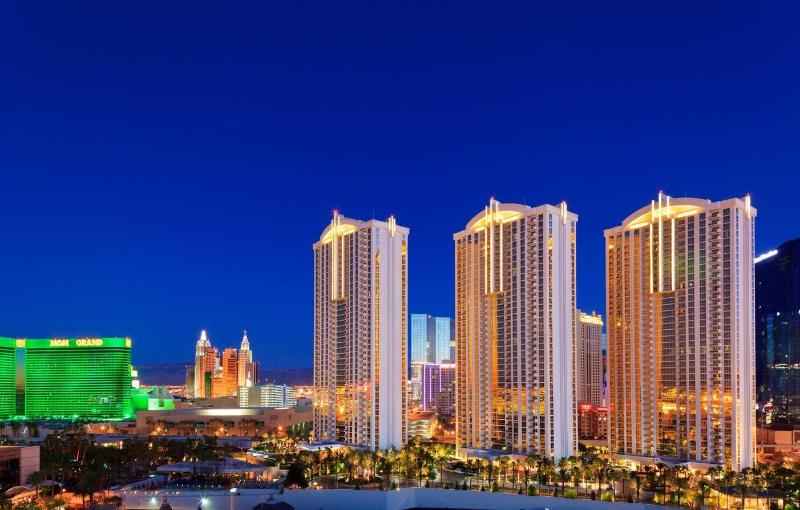 Jet Luxury Elite At The Signature