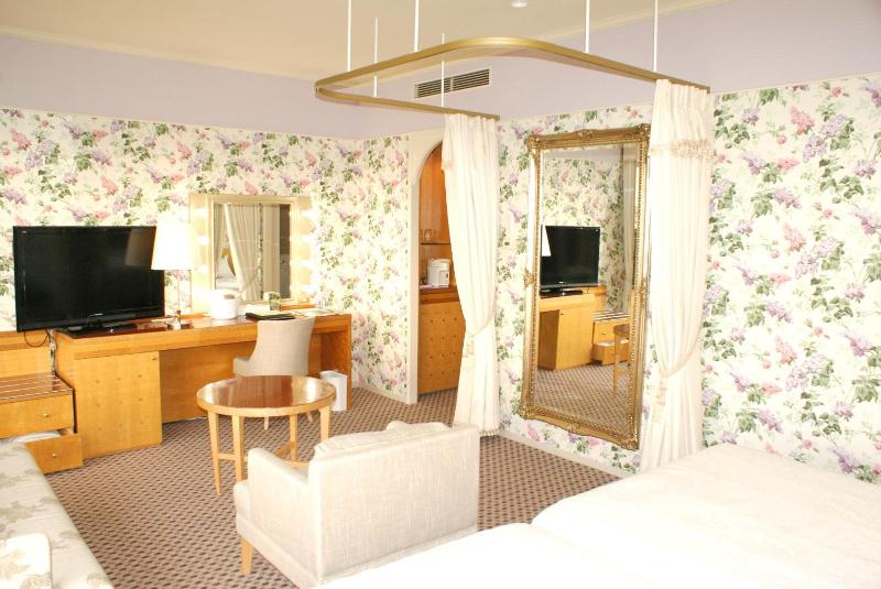 Hotel Sanda image