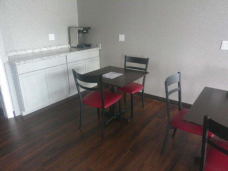Sandston Inn image