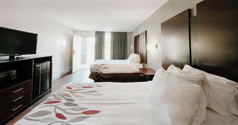 Sandston Inn image