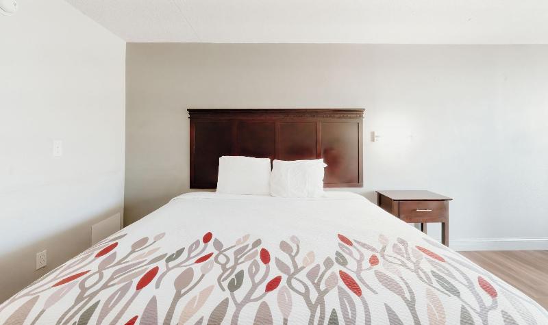 Sandston Inn image
