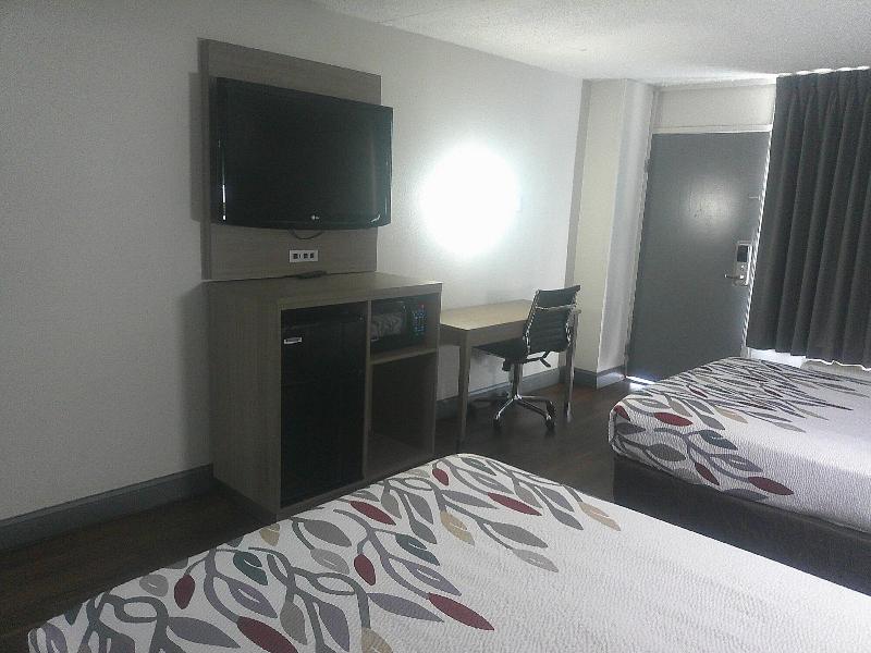 Sandston Inn image