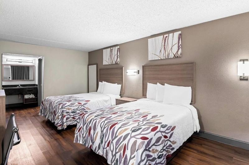 Sandston Inn image