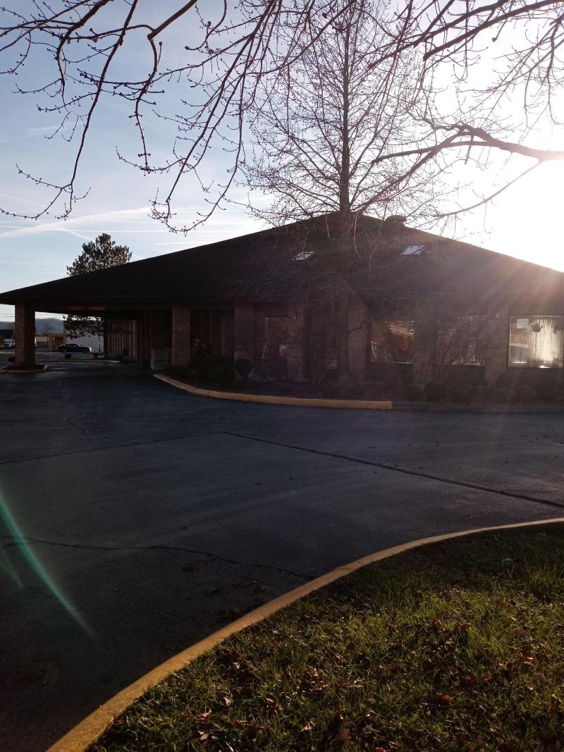 New Martinsville Inn image